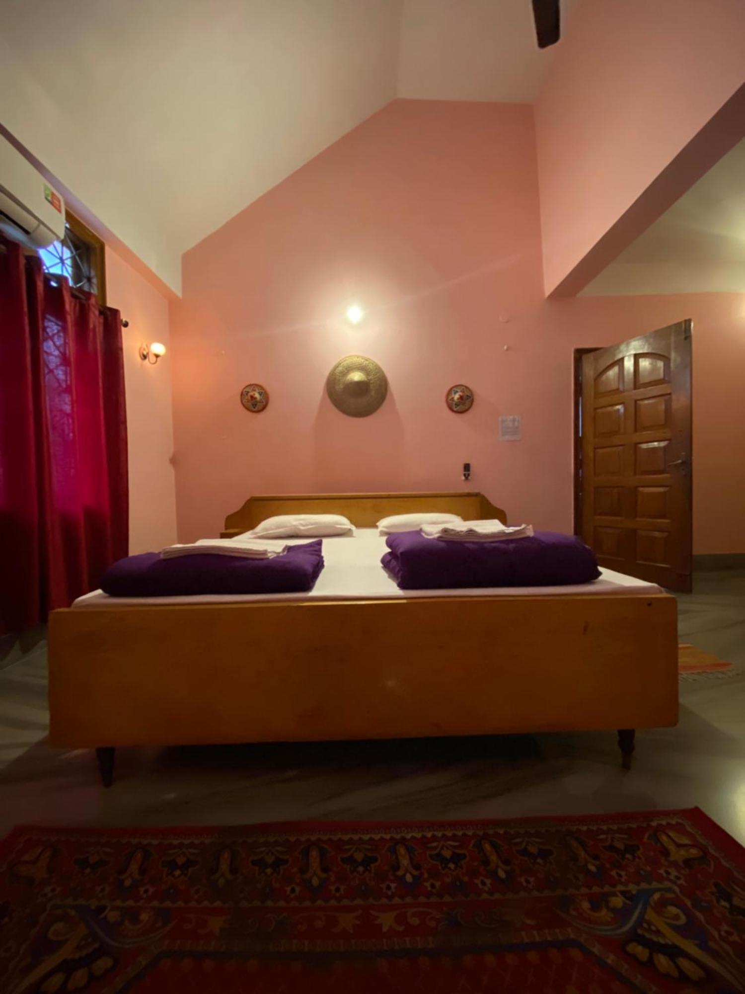 גווהטי Assam Home Hostel Project חדר תמונה